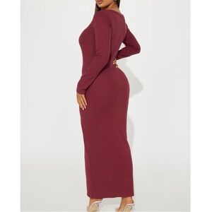 Fashion Nova Sexy Ribbed Bodycon Maxi Dress Henley Style Burgundy Size Medium